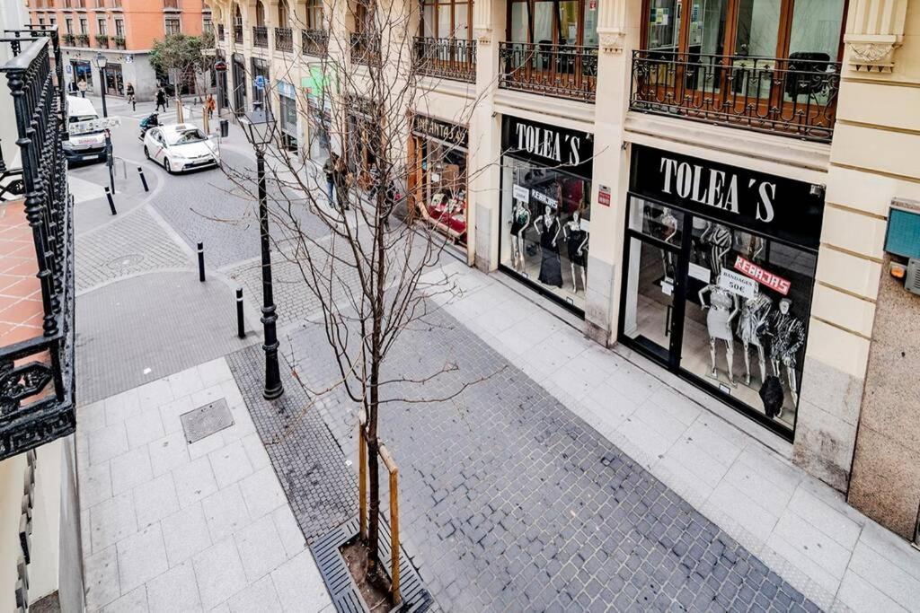 Encantador Apartamento En Chueca Junto A Gran Via, Infantas 1-1 By Batuecas 马德里 外观 照片